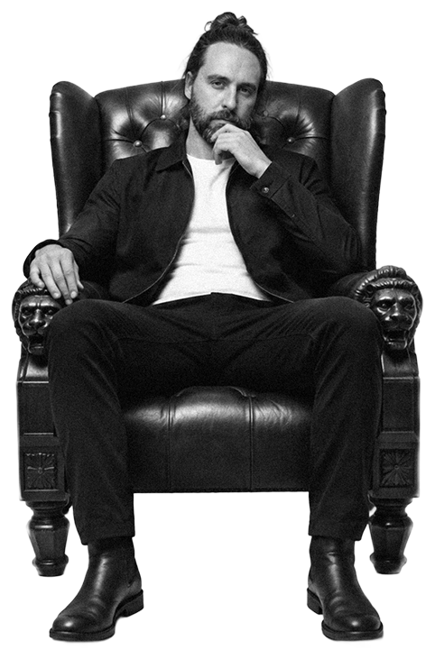 Gustavo Pohle seated in an armchair